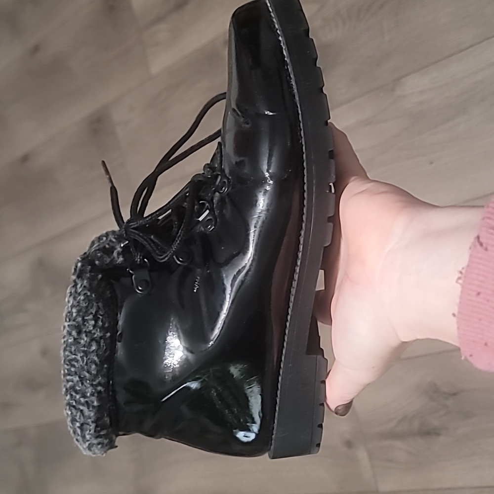 Valley Lane patent all weather boots size 8.5W